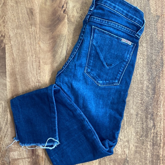 Hudson brand size 25 cropped jeans with raw edge - Picture 3 of 3